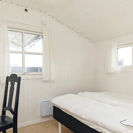 Holiday home Iv Lokken